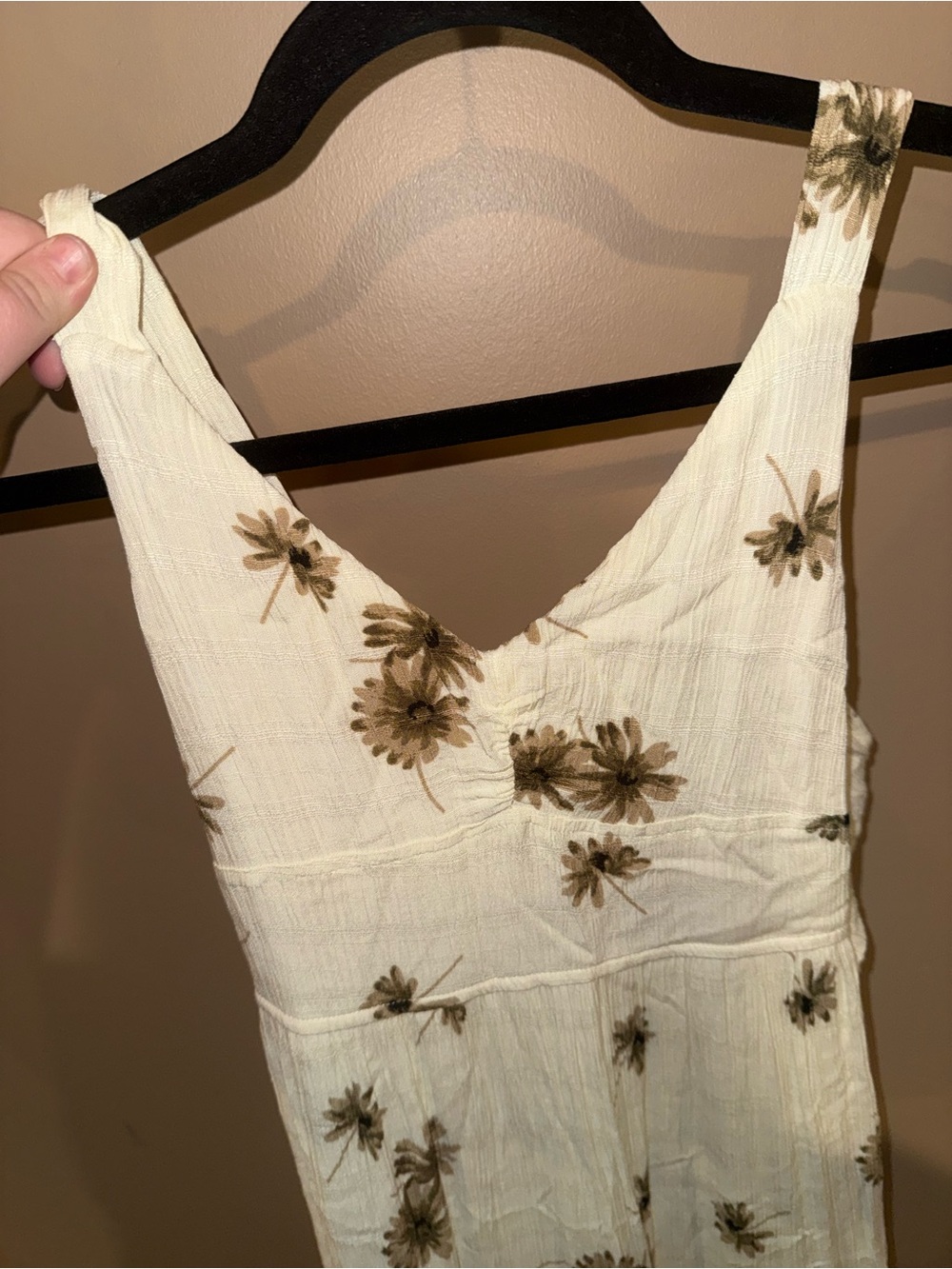 Vici White Linen Open Back Dress with Floral Print - Picture 3 of 6